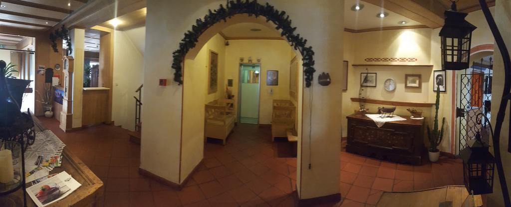 Hotel Sextnerhof Sesto Fiorentino Exterior photo