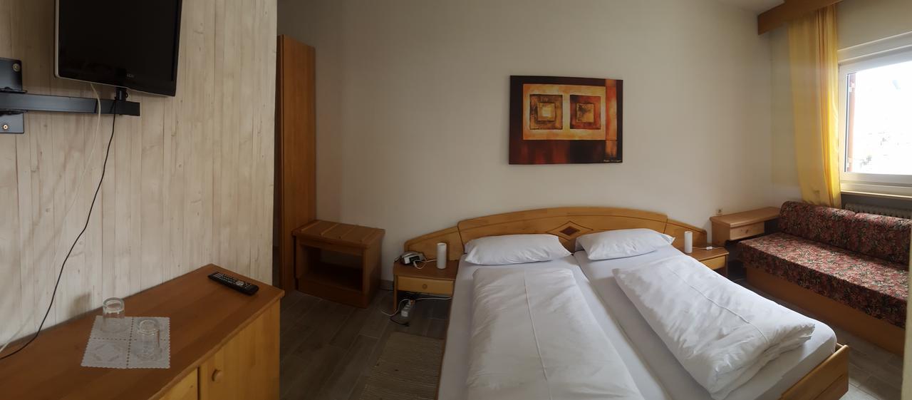 Hotel Sextnerhof Sesto Fiorentino Exterior photo