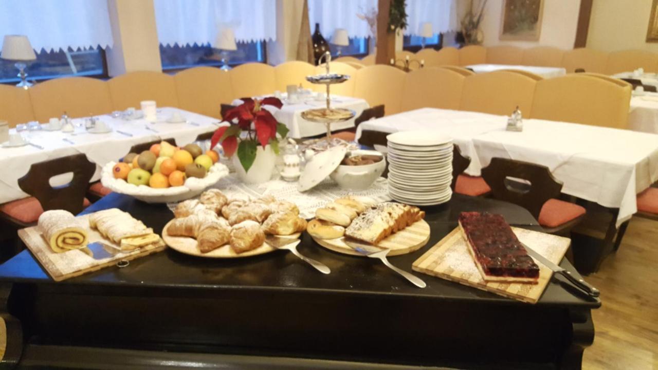 Hotel Sextnerhof Sesto Fiorentino Room photo